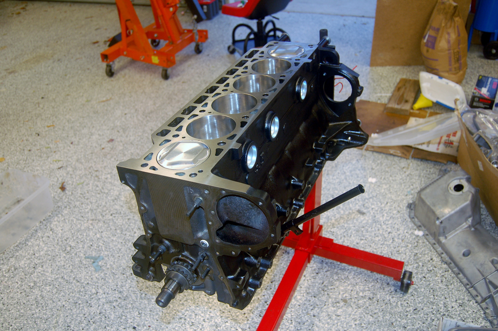 The Restoration Garage - build-threads.com